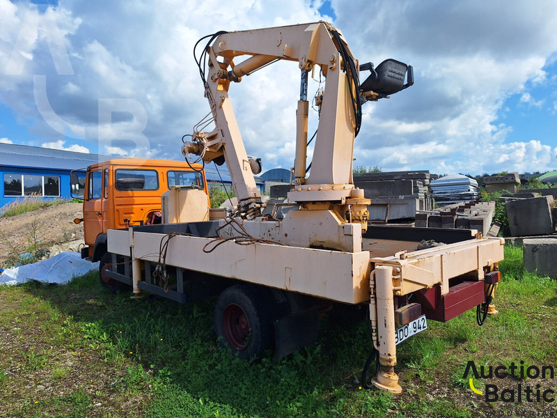 Magirus 130 M 8 - Camião de caixa aberta/ Plataforma, Caminhão grua: foto 3 Magirus 130 M 8 - Camião de caixa aberta/ Plataforma, Caminhão grua: foto 3