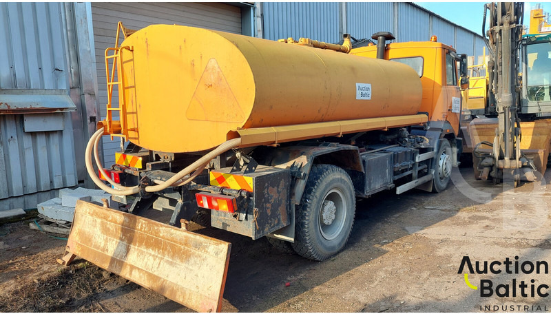 Maz 533731 - Caminhão tanque: foto 4 Maz 533731 - Caminhão tanque: foto 4