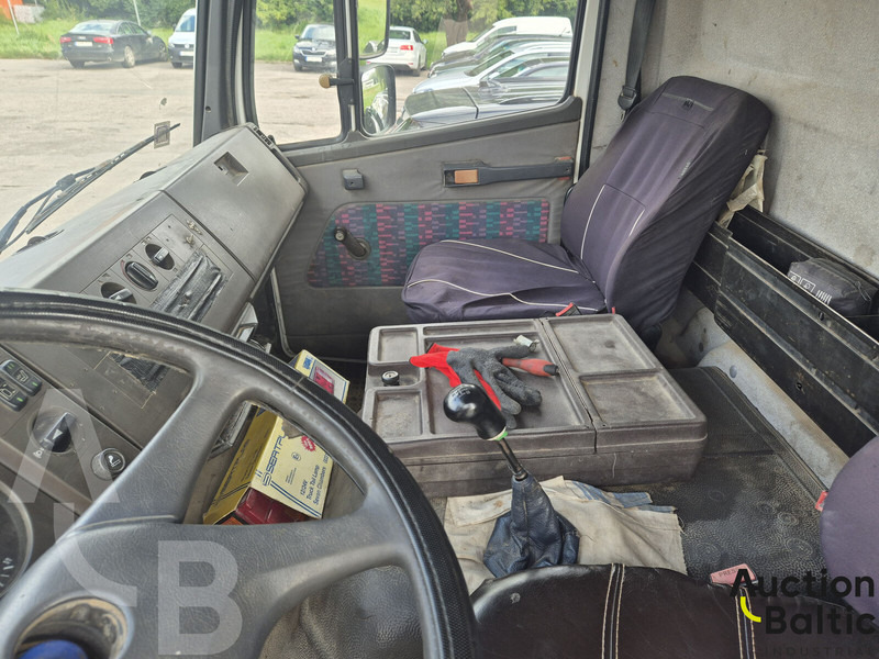 Camião de caixa aberta/ Plataforma Mercedes-Benz 1117: foto 6 Camião de caixa aberta/ Plataforma Mercedes-Benz 1117: foto 6