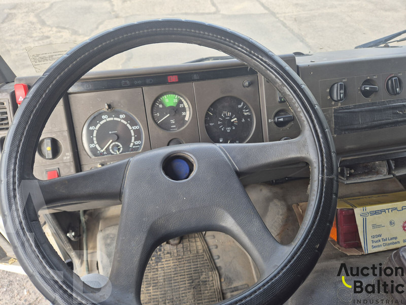 Camião de caixa aberta/ Plataforma Mercedes-Benz 1117: foto 7 Camião de caixa aberta/ Plataforma Mercedes-Benz 1117: foto 7