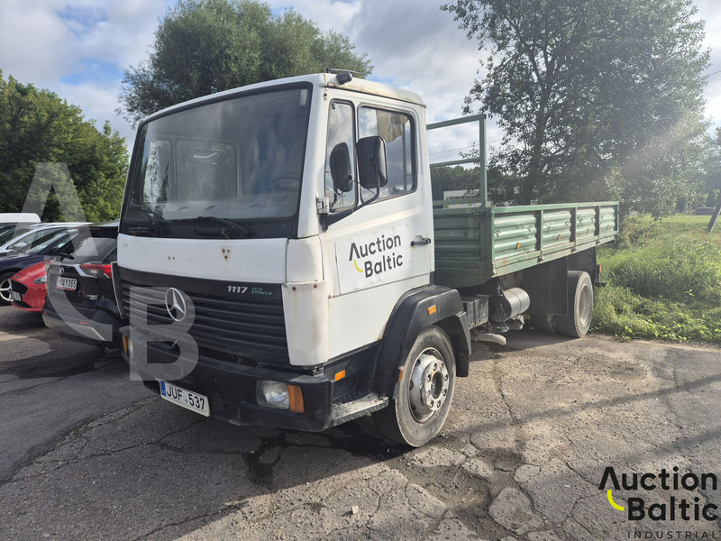 Mercedes-Benz 1117 - Camião de caixa aberta/ Plataforma: foto 1 Mercedes-Benz 1117 - Camião de caixa aberta/ Plataforma: foto 1