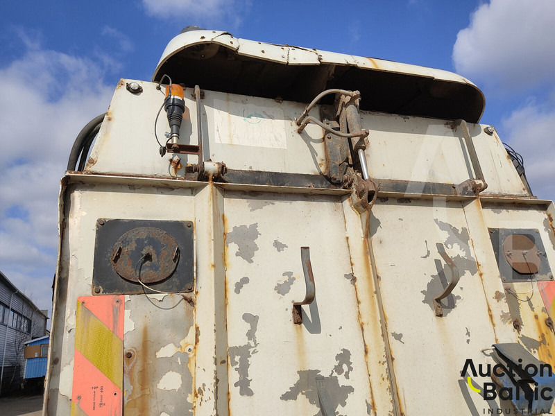 Mercedes-Benz 1517 - Varredora urbana: foto 5 Mercedes-Benz 1517 - Varredora urbana: foto 5