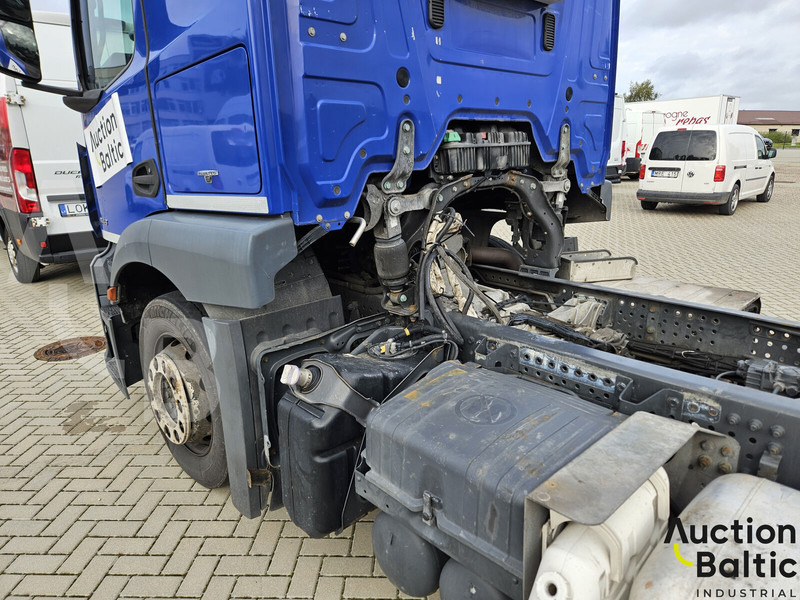 Caminhão chassi Mercedes-Benz Actros 1843: foto 18