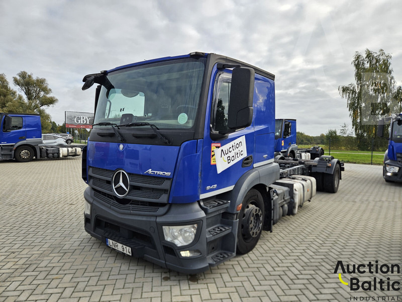Mercedes-Benz Actros 1843 - Caminhão chassi: foto 2 Mercedes-Benz Actros 1843 - Caminhão chassi: foto 2