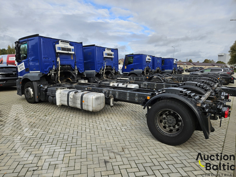 Mercedes-Benz Actros 1843 - Caminhão chassi: foto 3 Mercedes-Benz Actros 1843 - Caminhão chassi: foto 3