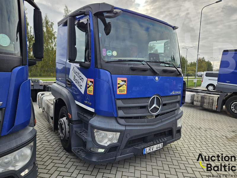 Mercedes-Benz Actros 1843 - Caminhão chassi: foto 2 Mercedes-Benz Actros 1843 - Caminhão chassi: foto 2