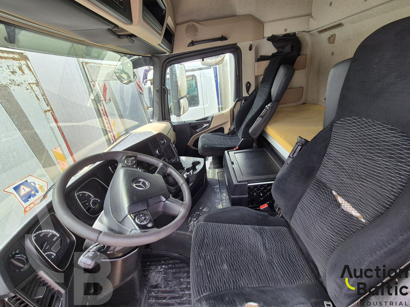 Mercedes-Benz Actros 2551 - Caminhão furgão: foto 5 Mercedes-Benz Actros 2551 - Caminhão furgão: foto 5