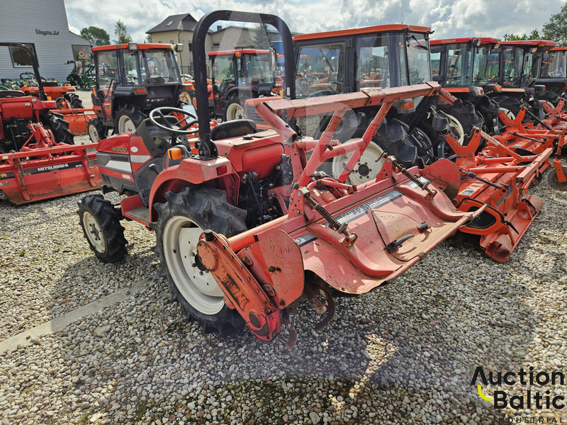 Mitsubishi MT200 - Trator: foto 4 Mitsubishi MT200 - Trator: foto 4
