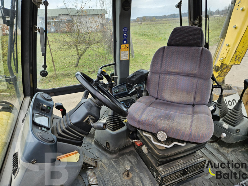 New Holland LB 110 B - Retroescavadeira: foto 5 New Holland LB 110 B - Retroescavadeira: foto 5