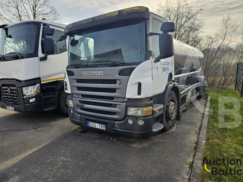 Scania P 230 - Caminhão tanque: foto 1 Scania P 230 - Caminhão tanque: foto 1