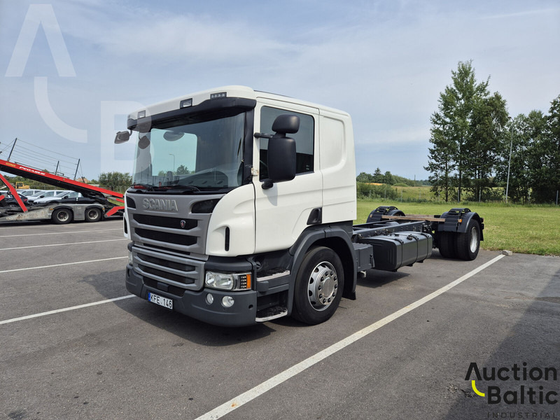 Scania P 450 - Caminhão chassi: foto 1 Scania P 450 - Caminhão chassi: foto 1