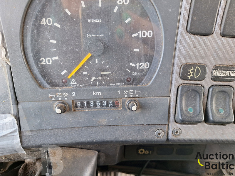 Scania P 93 ML - Caminhão frigorífico: foto 4 Scania P 93 ML - Caminhão frigorífico: foto 4