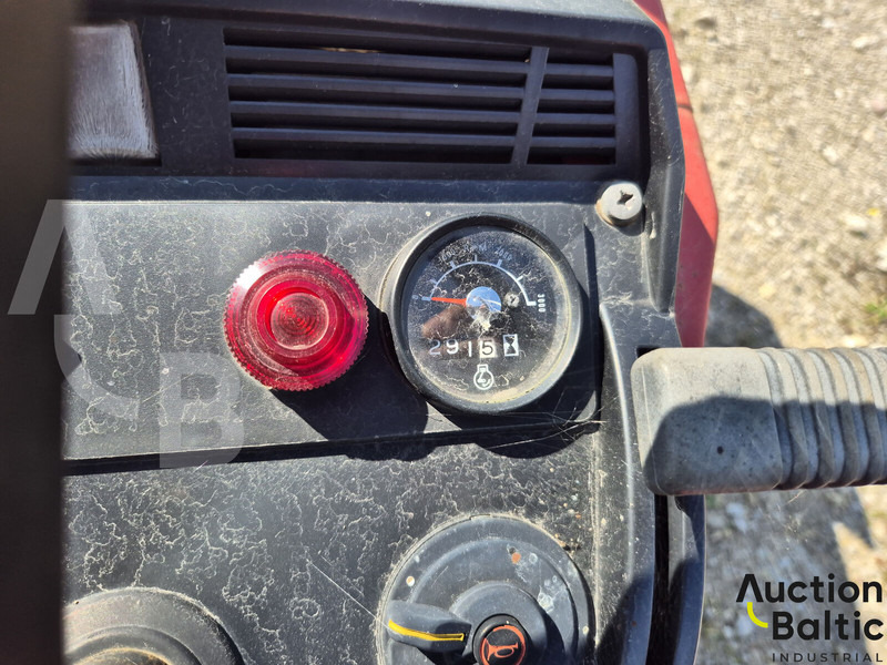 Shibaura SP1540 - Trator: foto 5 Shibaura SP1540 - Trator: foto 5