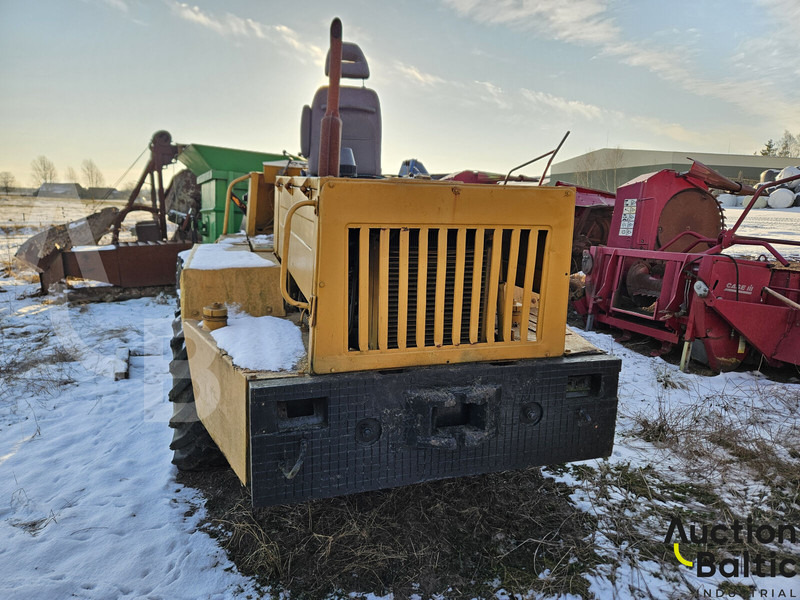 TO-30 - Carregadeira de rodas: foto 4 TO-30 - Carregadeira de rodas: foto 4