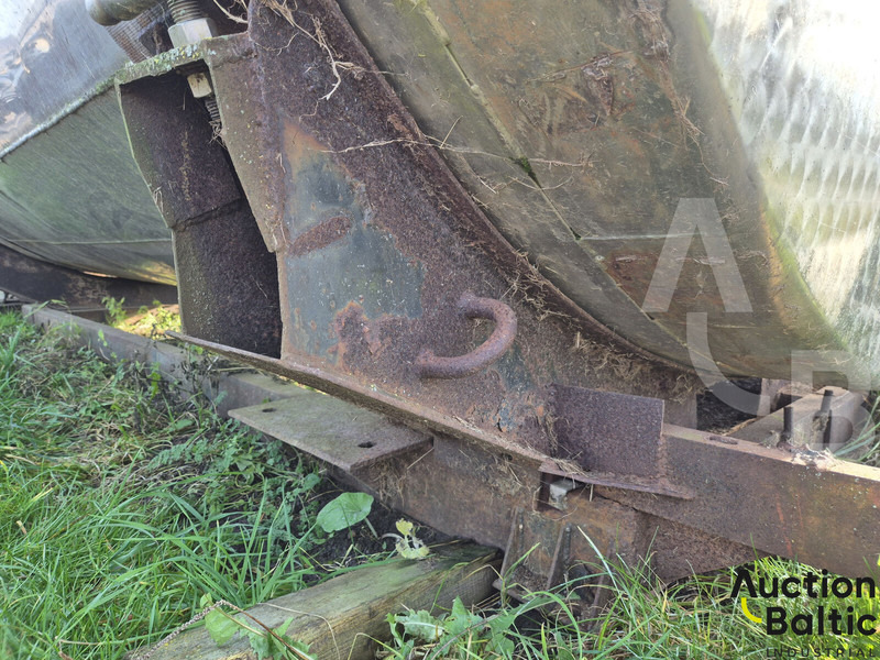 Caminhão tanque Tank: foto 10