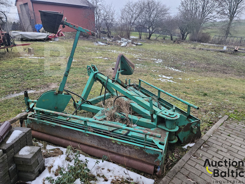 The pumpkin bulldozer - Motoniveladora: foto 4 The pumpkin bulldozer - Motoniveladora: foto 4