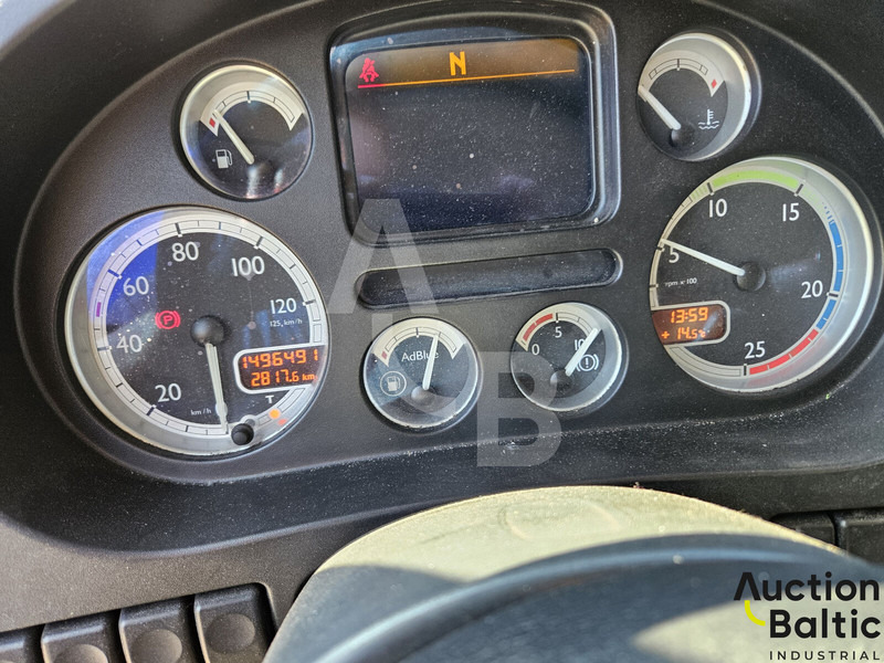 Tractor DAF XF105.460: foto 8