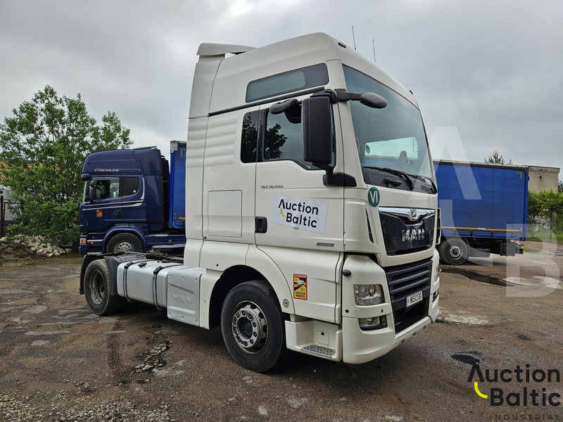 MAN TGX18.460 - Tractor: foto 2 MAN TGX18.460 - Tractor: foto 2