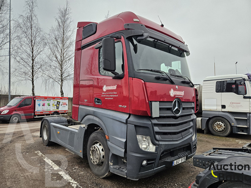 Mercedes-Benz Actros 1842 - Tractor: foto 2 Mercedes-Benz Actros 1842 - Tractor: foto 2