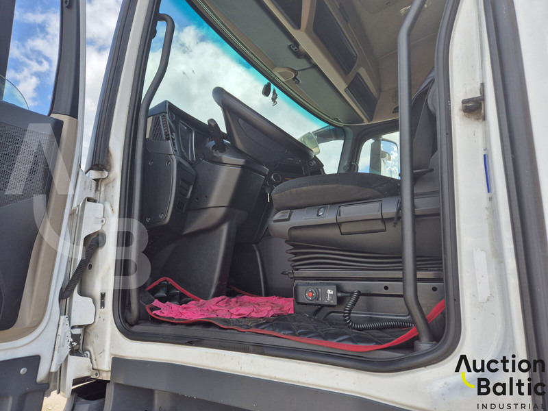 Tractor Mercedes-Benz Actros 1843: foto 6 Tractor Mercedes-Benz Actros 1843: foto 6