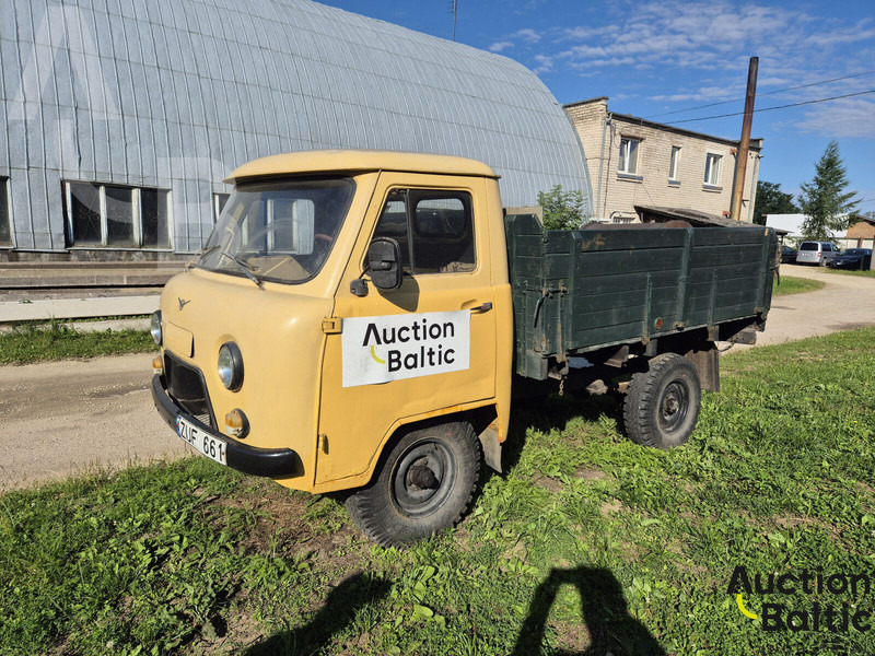 UAZ UAZ 3303 - Furgão caixa aberta: foto 1 UAZ UAZ 3303 - Furgão caixa aberta: foto 1