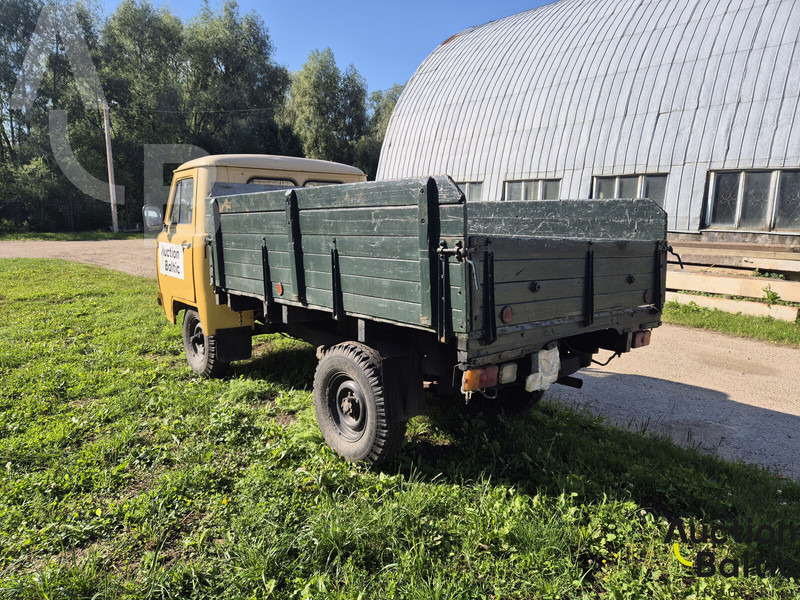 UAZ UAZ 3303 - Furgão caixa aberta: foto 4 UAZ UAZ 3303 - Furgão caixa aberta: foto 4