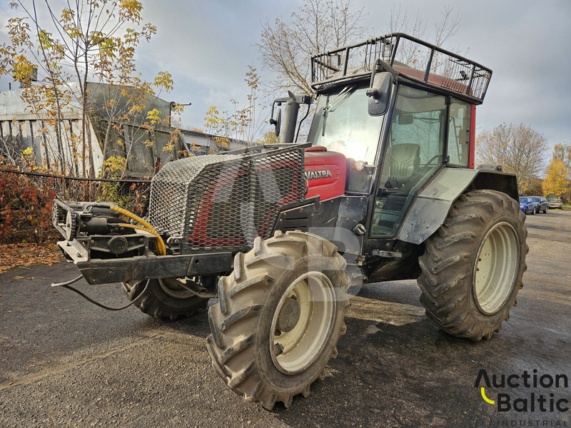 Valtra A 93H - Trator: foto 1 Valtra A 93H - Trator: foto 1