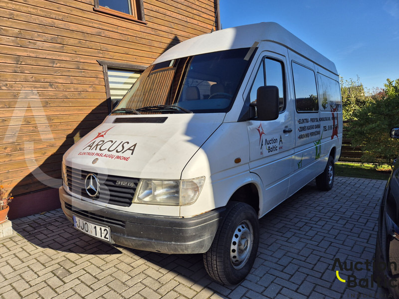 Mercedes-Benz 300-serie 312 D - Veículo comercial: foto 1 Mercedes-Benz 300-serie 312 D - Veículo comercial: foto 1