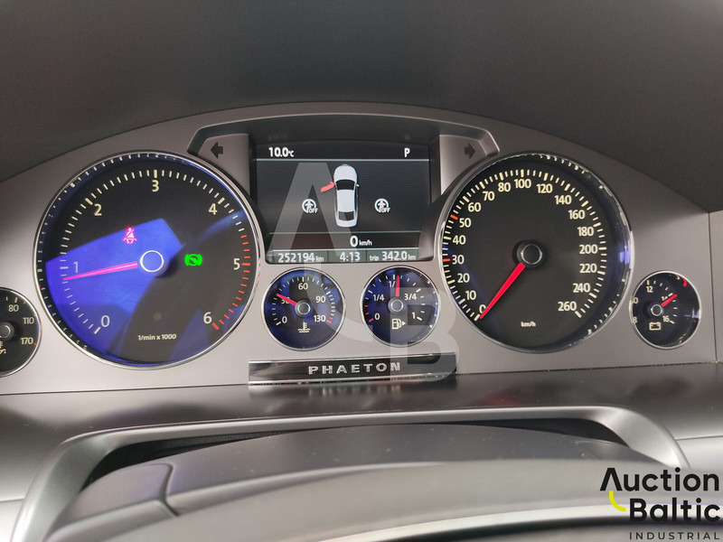 Automóvel Volkswagen Phaeton: foto 6