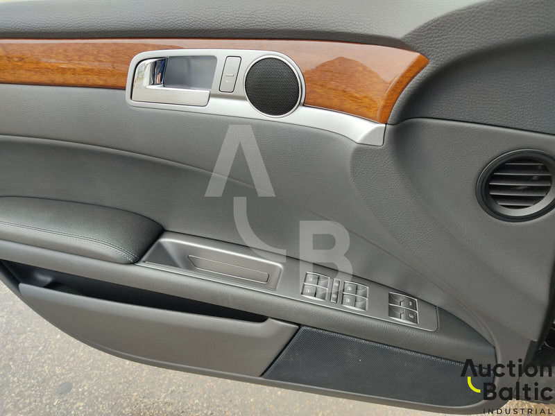 Automóvel Volkswagen Phaeton: foto 14