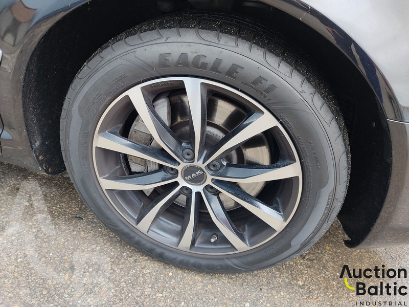 Automóvel Volkswagen Phaeton: foto 20