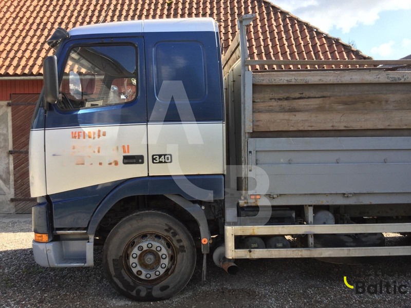 Volvo FH12 - Camião de caixa aberta/ Plataforma: foto 5 Volvo FH12 - Camião de caixa aberta/ Plataforma: foto 5