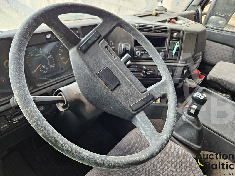 Camião de caixa aberta/ Plataforma Volvo FH12: foto 13