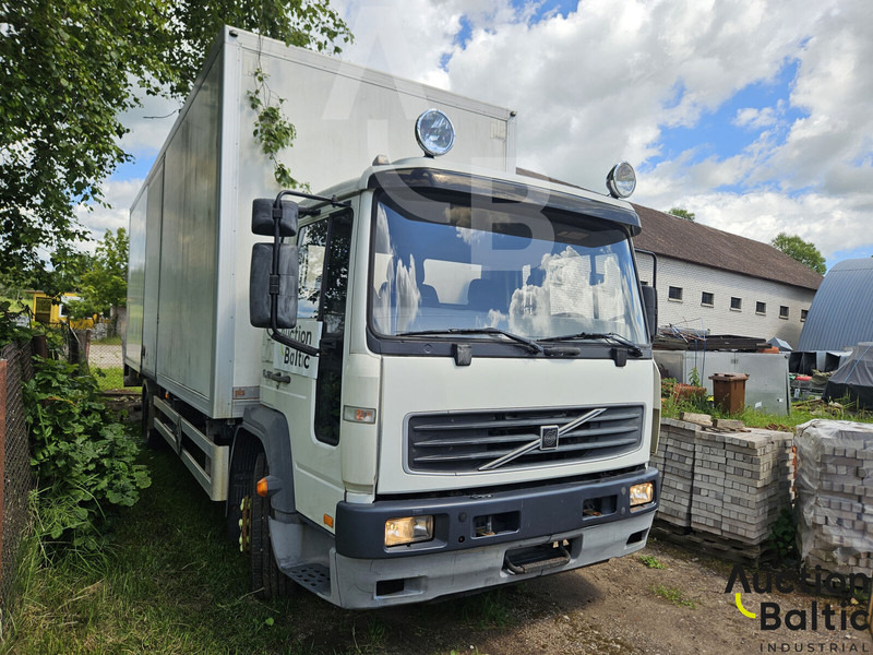 Volvo FL615 - Caminhão furgão: foto 2 Volvo FL615 - Caminhão furgão: foto 2