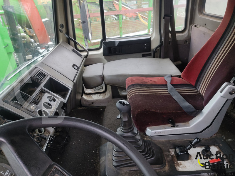 Caminhão basculante, Caminhão grua Volvo FL618: foto 6