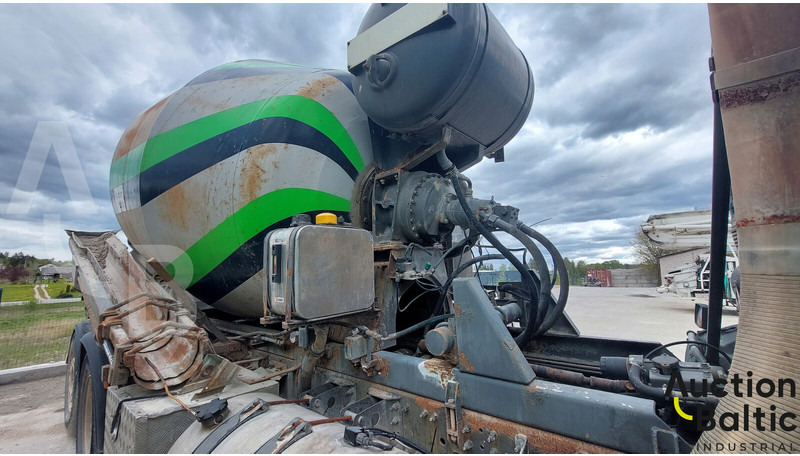 Volvo FM12 - Caminhão betoneira: foto 3 Volvo FM12 - Caminhão betoneira: foto 3