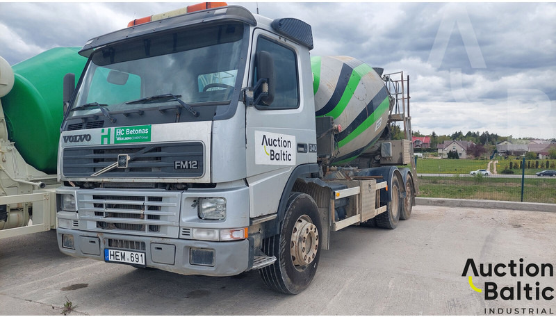 Volvo FM12 - Caminhão betoneira: foto 1 Volvo FM12 - Caminhão betoneira: foto 1