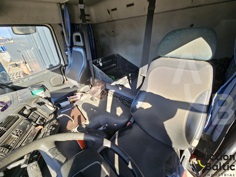 Caminhão basculante Volvo FM7 310: foto 9
