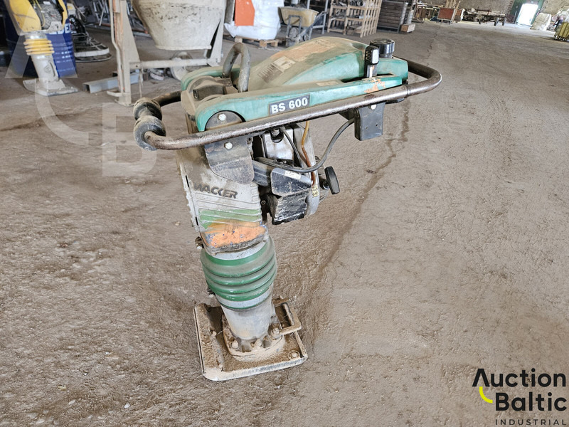 Wacker BS600 - Placas vibratórias: foto 2 Wacker BS600 - Placas vibratórias: foto 2