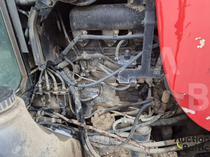 Zetor PROXIMA PLIUS 10541 - Trator: foto 3 Zetor PROXIMA PLIUS 10541 - Trator: foto 3