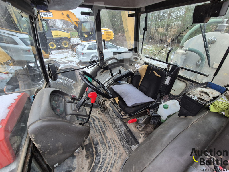 Zetor PROXIMA PLIUS 10541 - Trator: foto 5 Zetor PROXIMA PLIUS 10541 - Trator: foto 5