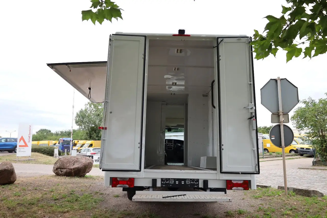 Iveco C30C/ FOODTRUCK/ Daily - Food truck: foto 5 Iveco C30C/ FOODTRUCK/ Daily - Food truck: foto 5