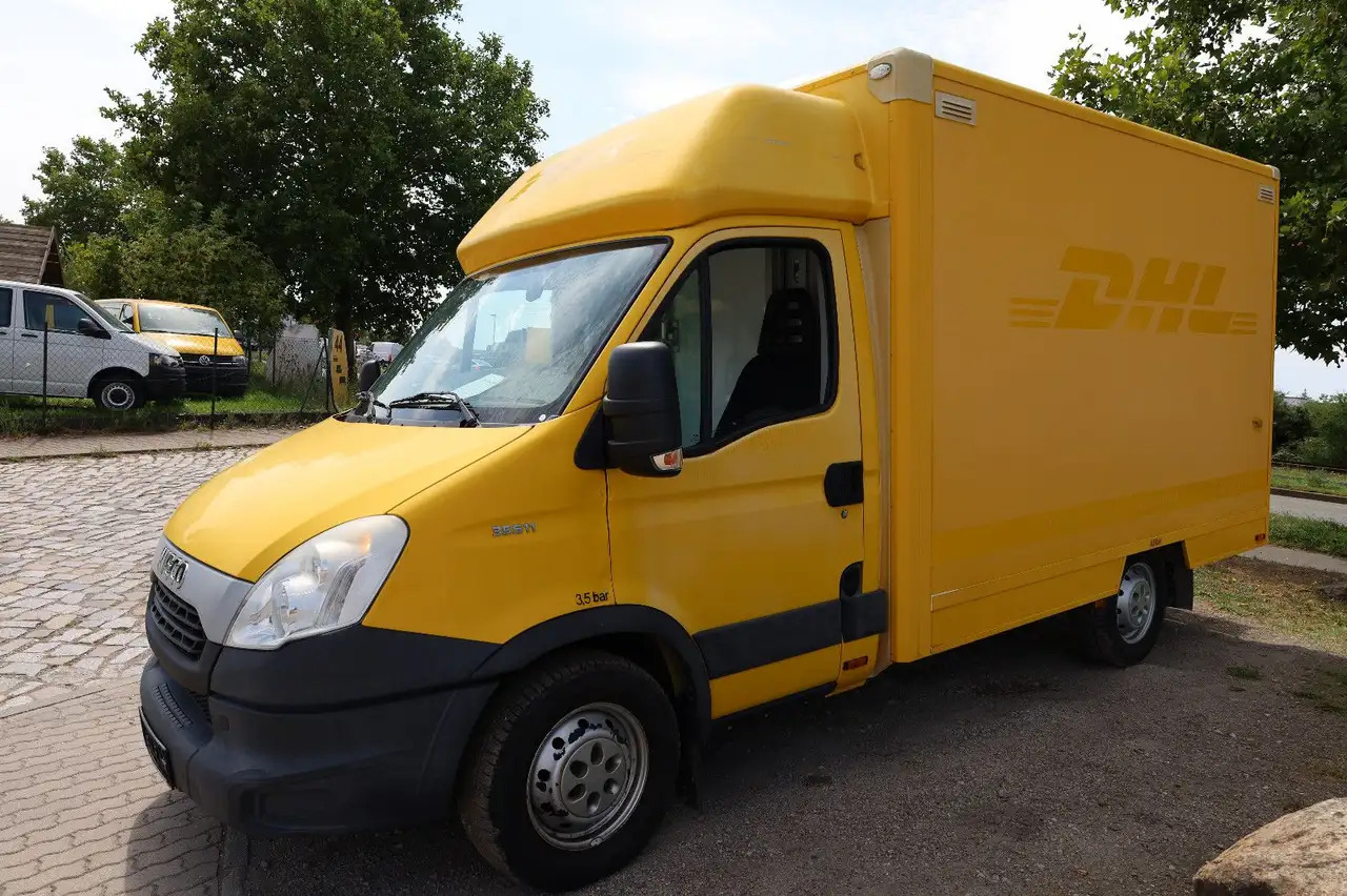 Iveco Daily/ Regalsystem/Luftfeder/KURZ/1. Hand - Carrinha de contentor: foto 2 Iveco Daily/ Regalsystem/Luftfeder/KURZ/1. Hand - Carrinha de contentor: foto 2