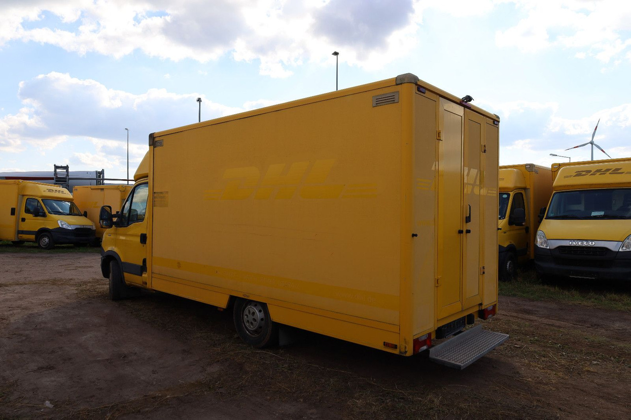 Iveco IS35SI2AA Daily/ Regalsystem/Luftfeder/1. Hand - Carrinha de contentor: foto 5 Iveco IS35SI2AA Daily/ Regalsystem/Luftfeder/1. Hand - Carrinha de contentor: foto 5