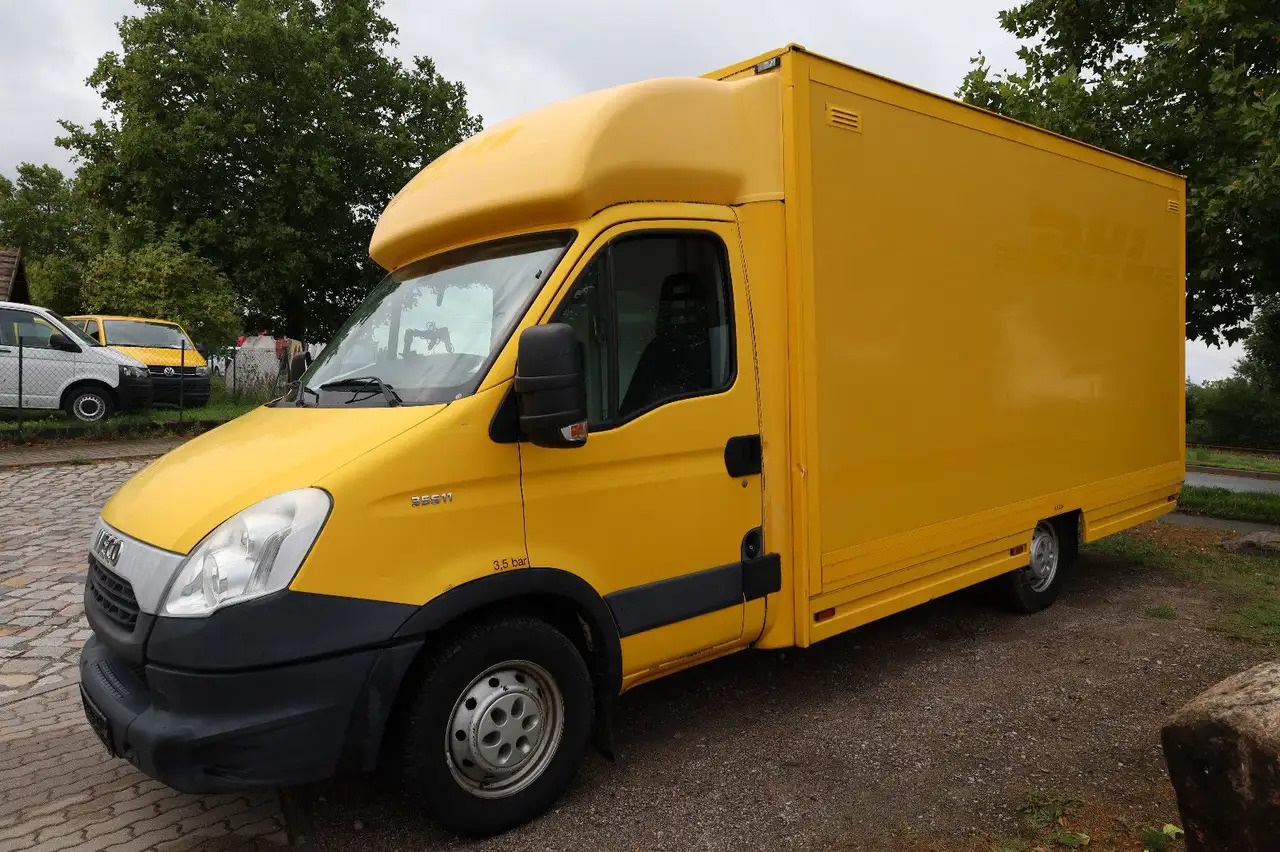 Iveco IS35SI2AA Daily/ Regalsystem/Luftfeder/1. Hand/ - Carrinha de contentor: foto 1 Iveco IS35SI2AA Daily/ Regalsystem/Luftfeder/1. Hand/ - Carrinha de contentor: foto 1