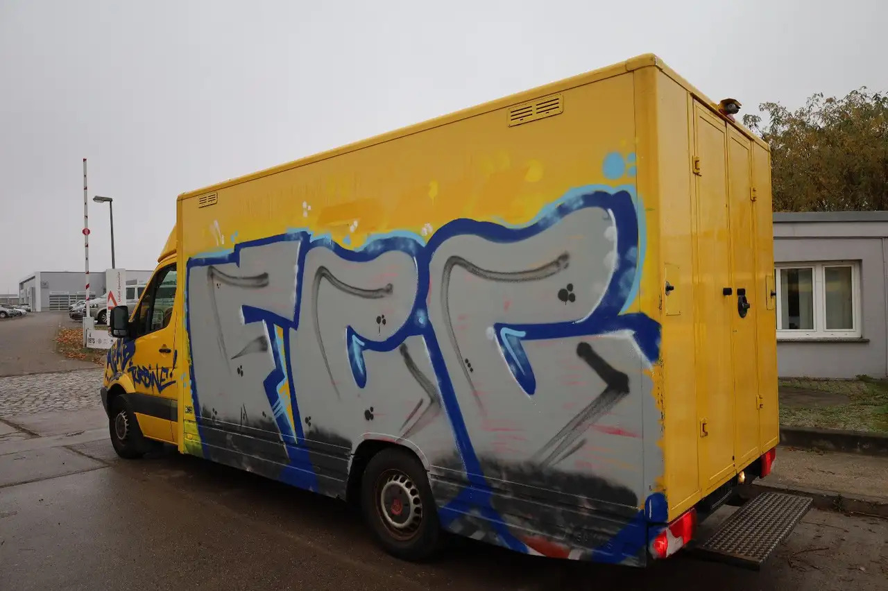 Mercedes-Benz Sprinter/ Koffer/Regalsystem - Carrinha de contentor: foto 3 Mercedes-Benz Sprinter/ Koffer/Regalsystem - Carrinha de contentor: foto 3