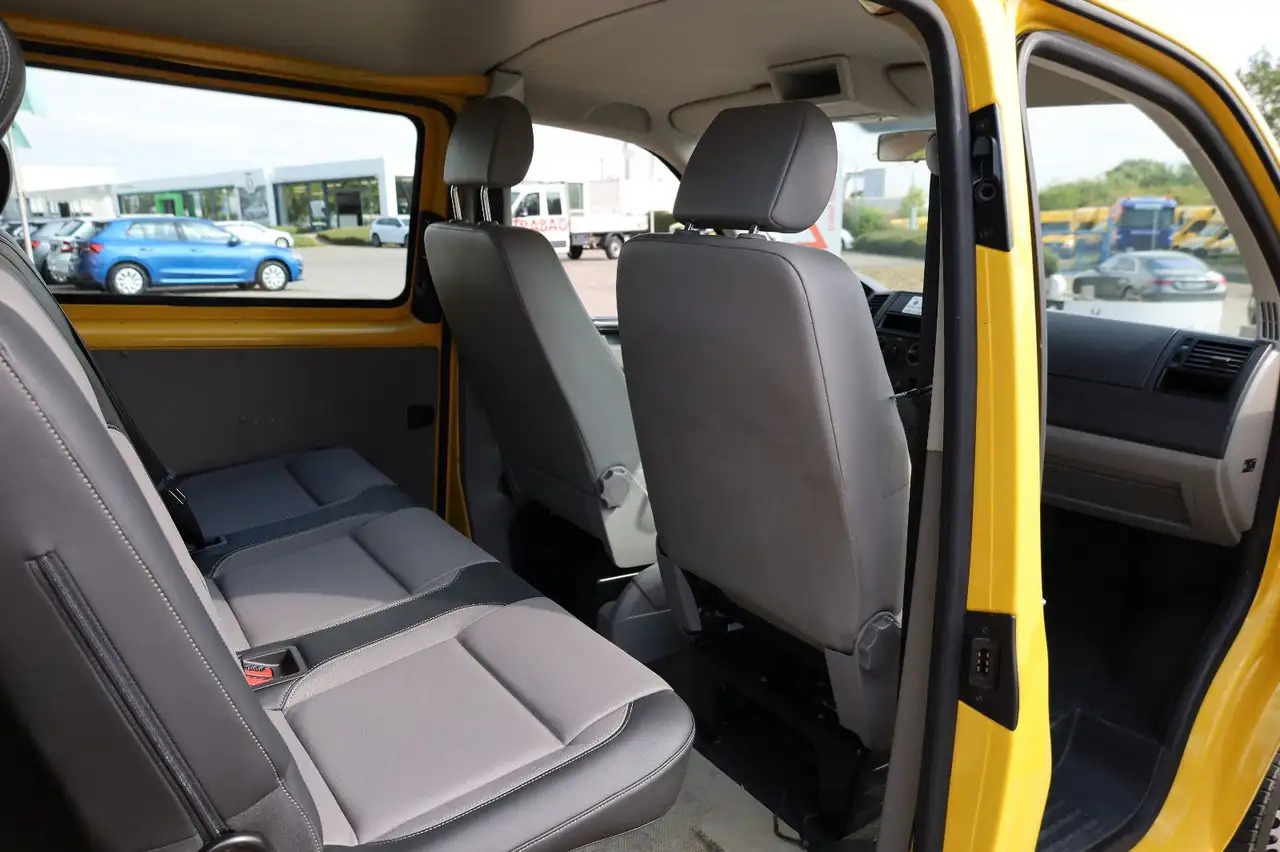 Volkswagen T5 Transporter/ 2.0 TDI/EU5/1.Hand/5-Sitze - Carrinha cabine dupla: foto 3 Volkswagen T5 Transporter/ 2.0 TDI/EU5/1.Hand/5-Sitze - Carrinha cabine dupla: foto 3