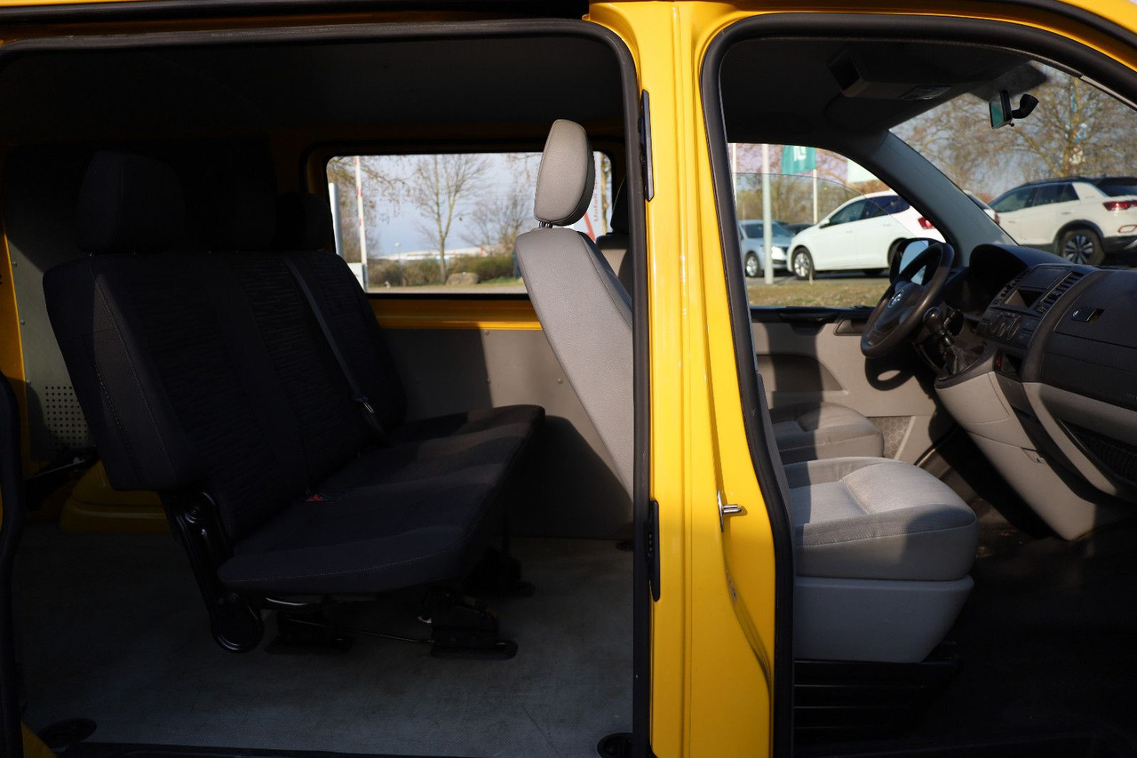 Volkswagen T5 Transporter Kasten-Kombi 2.0 TDI/EU5/5-Sitze - Furgão de passageiros: foto 4 Volkswagen T5 Transporter Kasten-Kombi 2.0 TDI/EU5/5-Sitze - Furgão de passageiros: foto 4