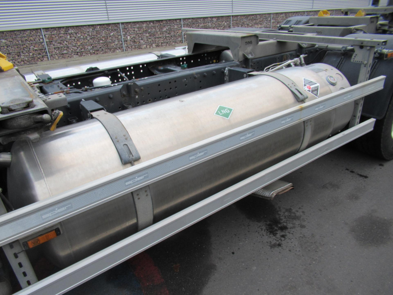 IVECO Stralis AS260S46Y/FSCMLNG Intarder Klima AHK ZV - Caminhão transportador de contêineres/ Caixa móvel: foto 4 IVECO Stralis AS260S46Y/FSCMLNG Intarder Klima AHK ZV - Caminhão transportador de contêineres/ Caixa móvel: foto 4