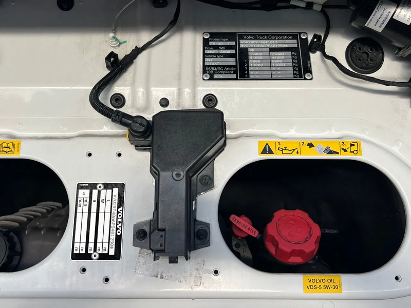 Volvo FH 500 XL CAB**FH 500 TURBO COMPOUND*Model 2023 - Tractor: foto 3 Volvo FH 500 XL CAB**FH 500 TURBO COMPOUND*Model 2023 - Tractor: foto 3